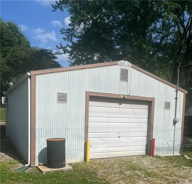 1808 Bellevue Street, Saint Joseph, MO 64505 - Image #2