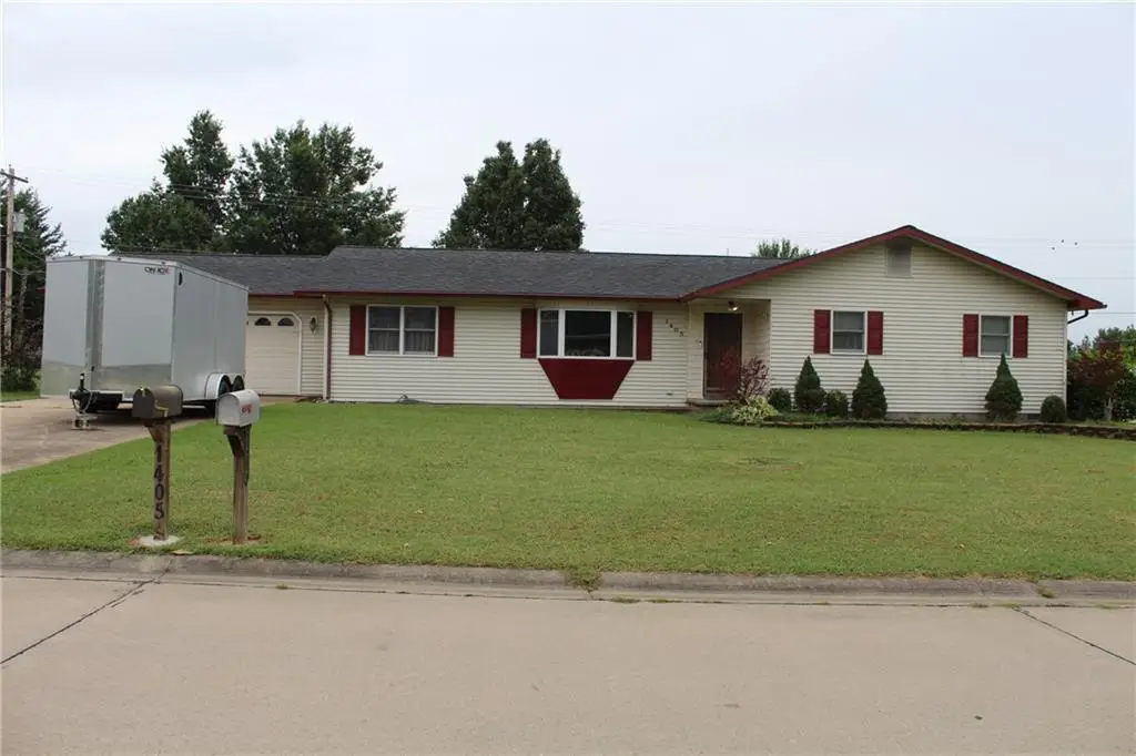 1405 N Walnut Street, Iola, KS 66749 - Image #1