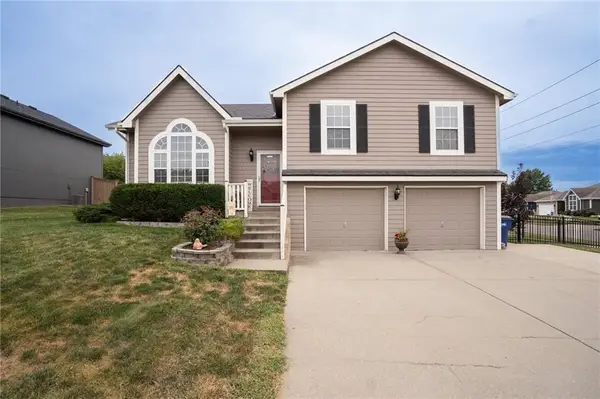 621 E 14th Terrace, Eudora, KS 66025