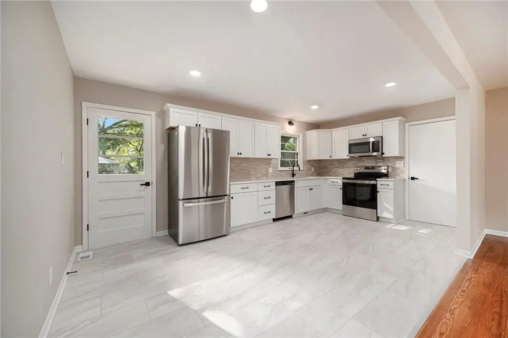 9009 W 47th Terrace, Merriam, KS 66203 - Image #1