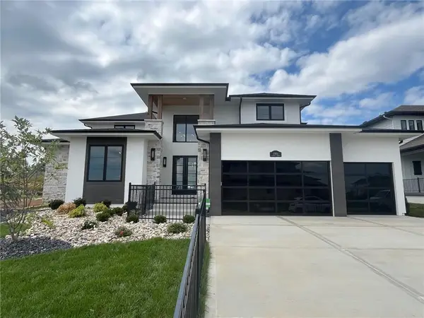 17016 Rosehill Street, Overland Park, KS 66221