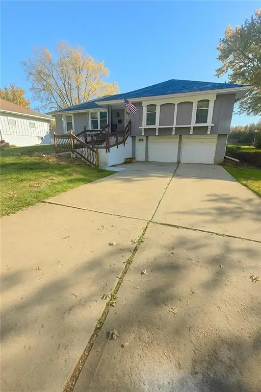 12943 Sycamore Avenue, Grandview, MO 64030 - Image #1