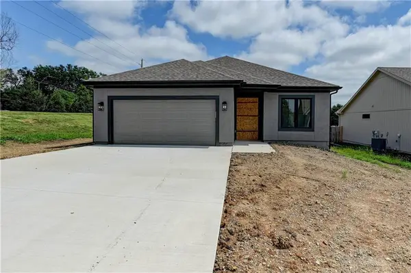 12705 Woodland Avenue, Kansas City, MO 64145