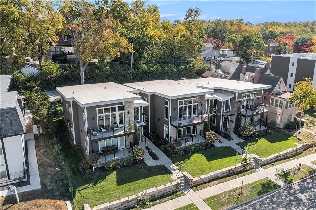 3917 Kenwood Avenue, Kansas City, MO 64110 - Image #1