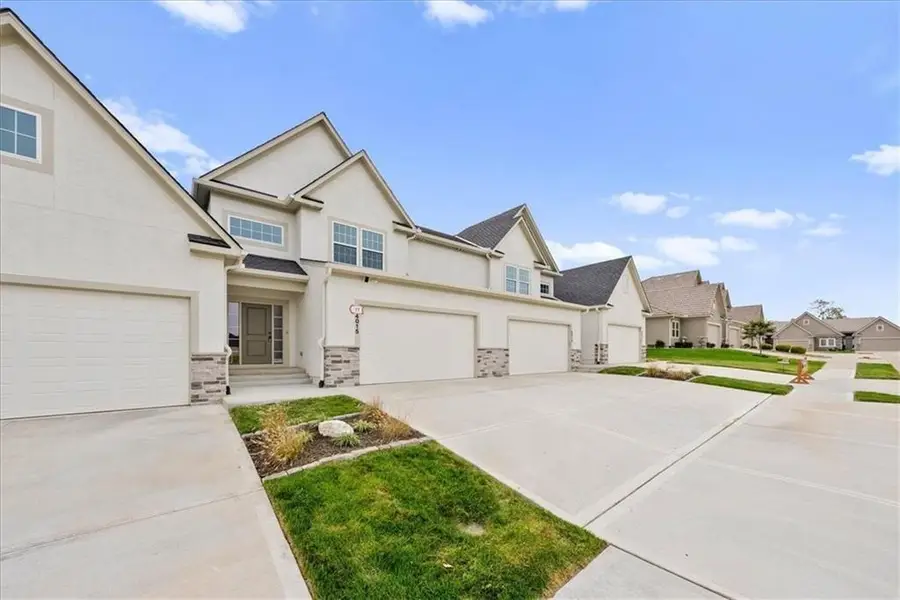 4015 NE Sagamore Drive, Lees Summit, MO 64064 - Image #2
