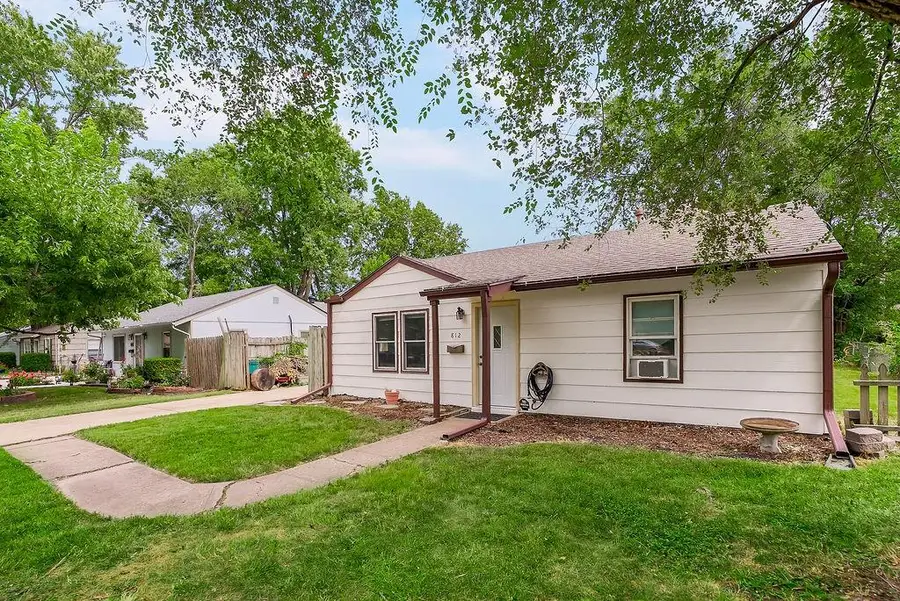 812 S Troost Street, Olathe, KS 66061 - Image #2