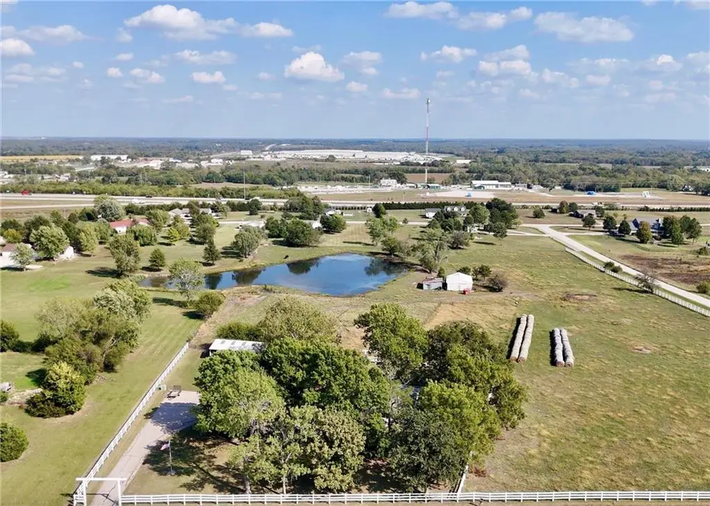 225 Megan Lane, Ottawa, KS 66067 - Image #1