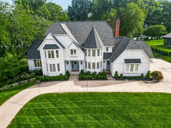 12635 Juniper Circle, Leawood, KS 66209