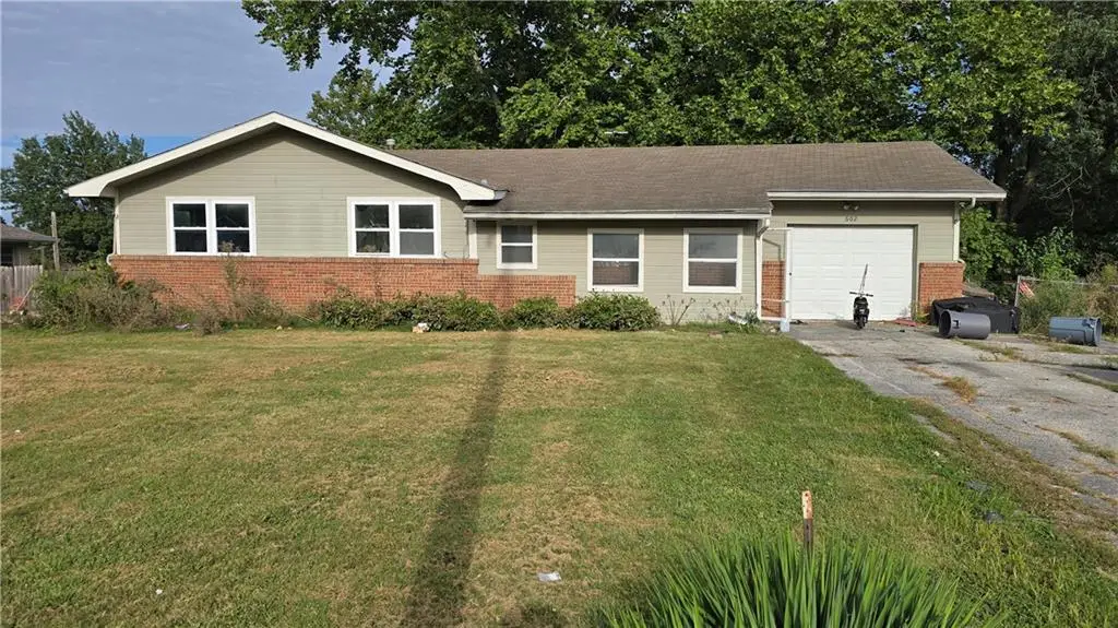 602 N West Street, Cameron, MO 64429 - Image #1