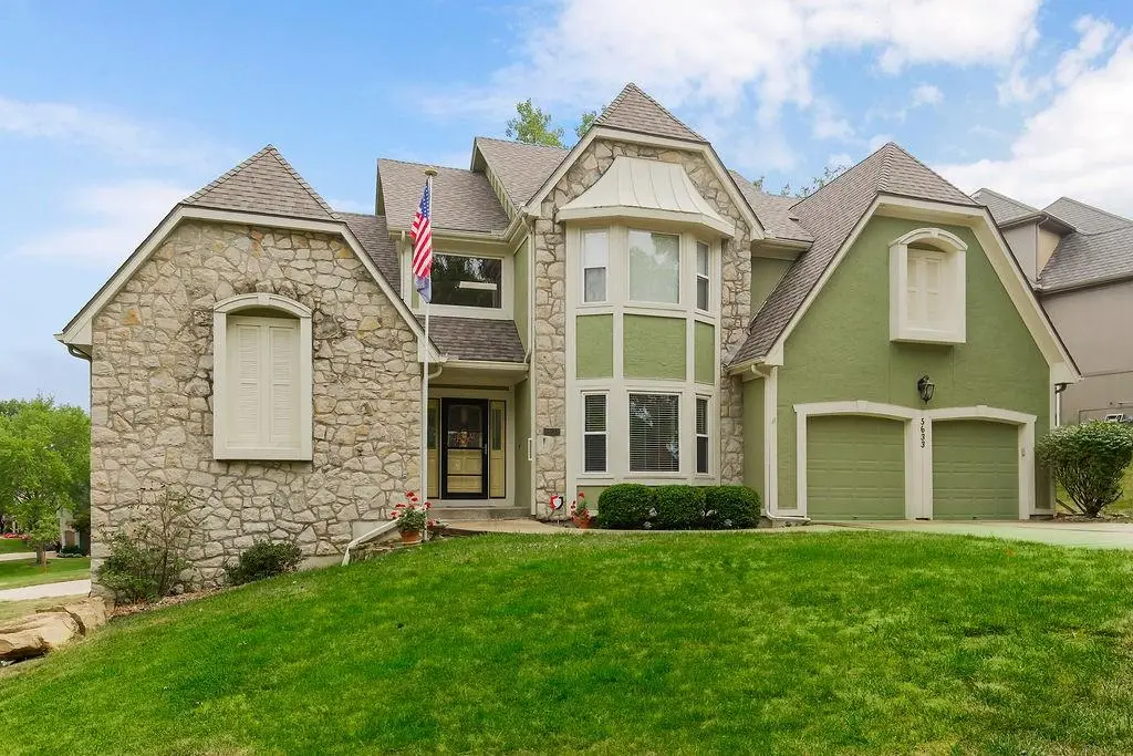 5633 Oakview Street, Shawnee, KS 66216 - Image #1