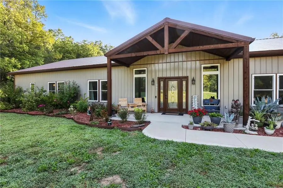 701 NW 176th Street, Smithville, MO 64089 - Image #2