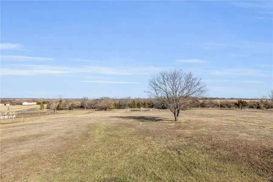 21814 Mclouth Road, McLouth, KS 66054 - Image #3