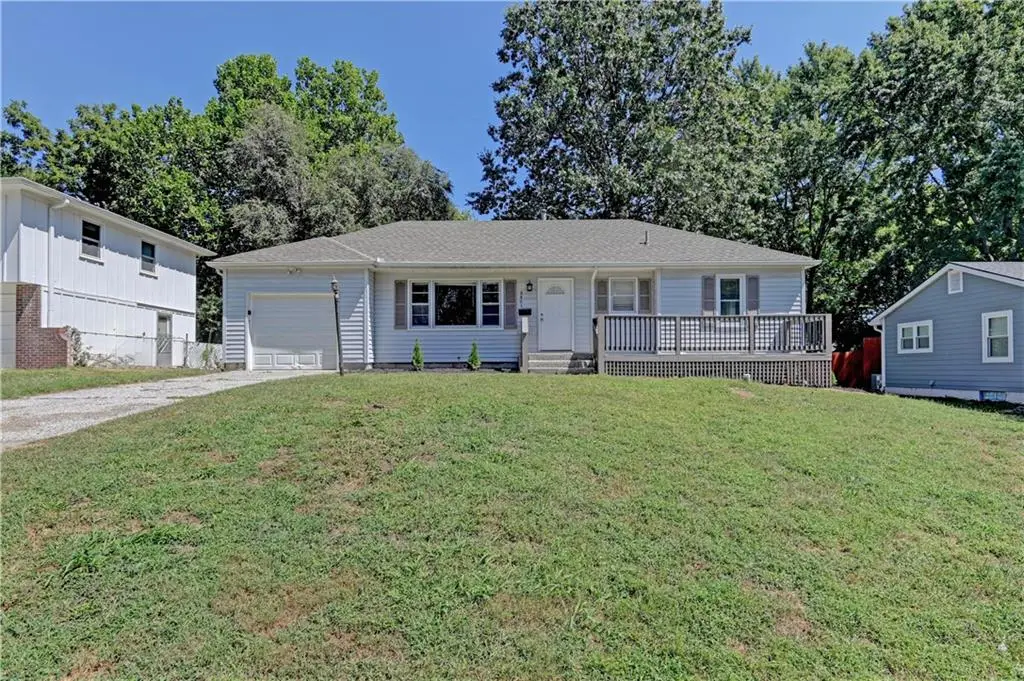 8805 Grandview Street, Overland Park, KS 66212 - Image #1