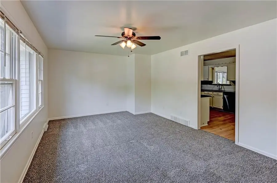 8805 Grandview Street, Overland Park, KS 66212 - Image #2