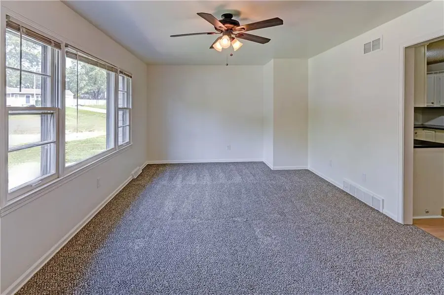 8805 Grandview Street, Overland Park, KS 66212 - Image #3