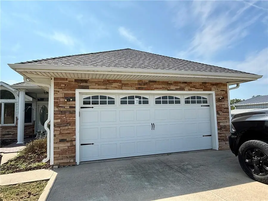 41759 W 88th Street, Richmond, MO 64085 - Image #3