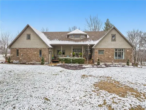 285 Tt Highway, Oak Grove, MO 64075