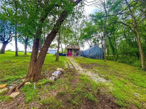 14 Shady Lane, Linn Valley, KS 66040