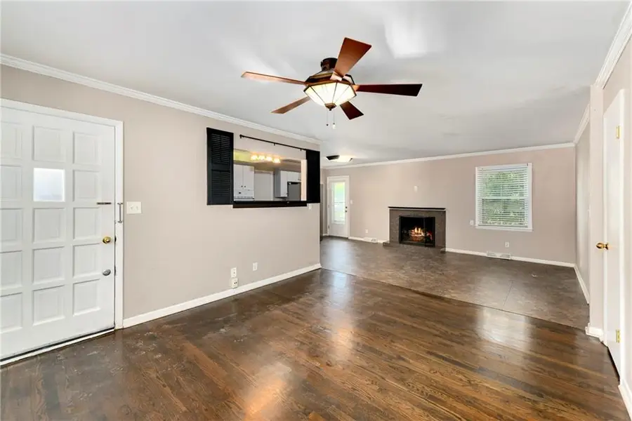 9503 Grandview Street, Overland Park, KS 66212 - Image #3