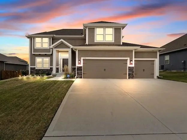 11016 N Crystal Avenue, Kansas City, MO 64156 - Image #1