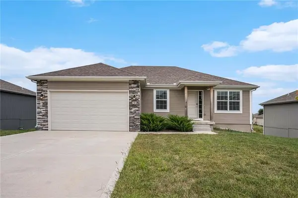 705 Poplar Circle, Belton, MO 64012