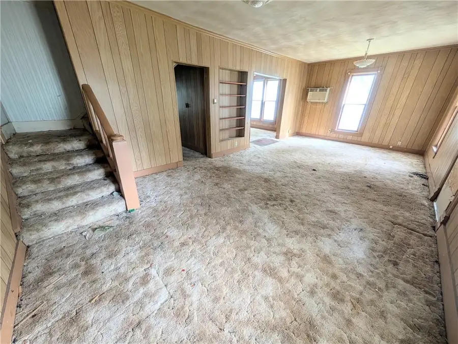 201 N Chestnut Street, Iola, KS 66749 - Image #3