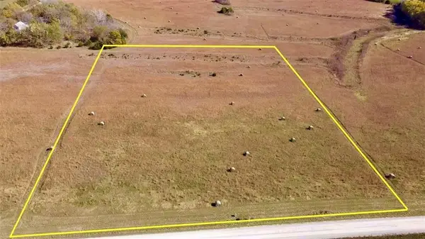 Lot 2 238th Street, Tonganoxie, KS 66217