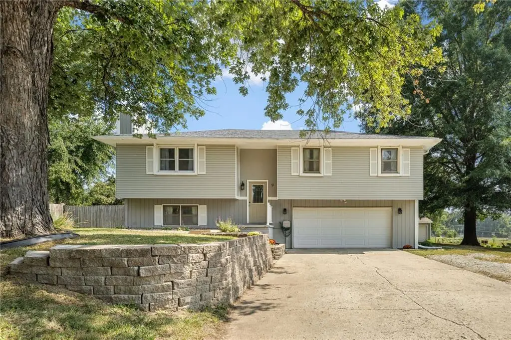 9 Oriole Drive, Agency, MO 64401 - Image #1