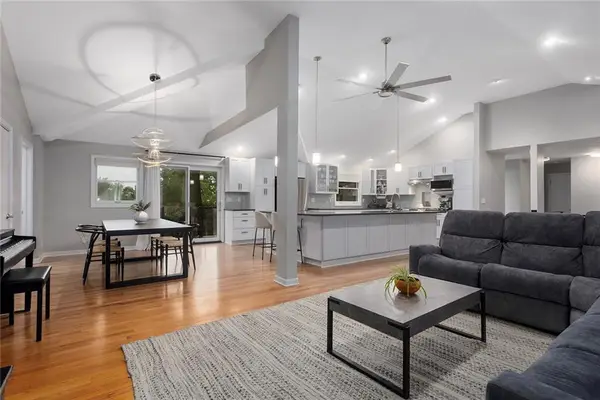 6800 W 66th Street, Overland Park, KS 66202