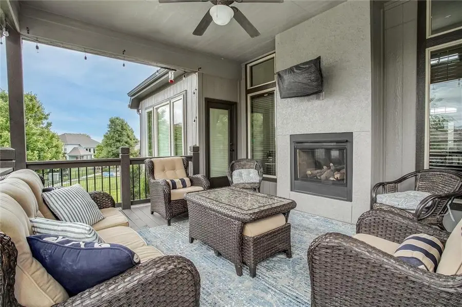 17224 Haskins Street, Overland Park, KS 66221 - Image #2