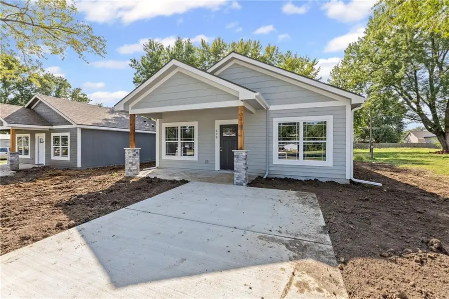 628 Monroe Street, Pomona, KS 66076 - Image #2