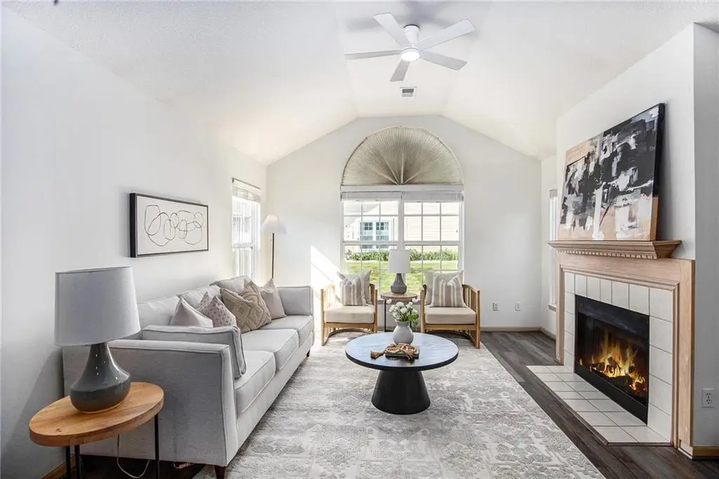 2006 W 139th Street, Leawood, KS 66224 - Image #1