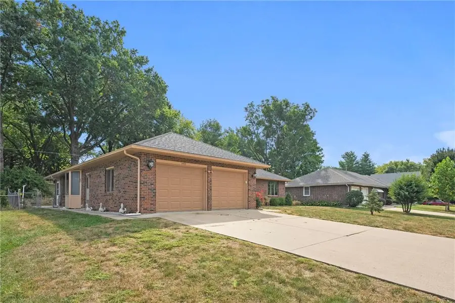3405 Iowa Street, Leavenworth, KS 66048 - Image #2