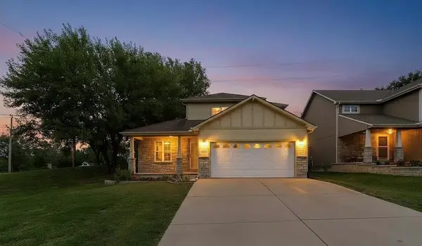 4301 Ironwood Drive, Leavenworth, KS 66048