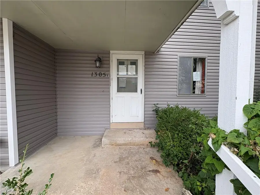 1305 E 123rd Terrace #B, Olathe, KS 66061 - Image #2