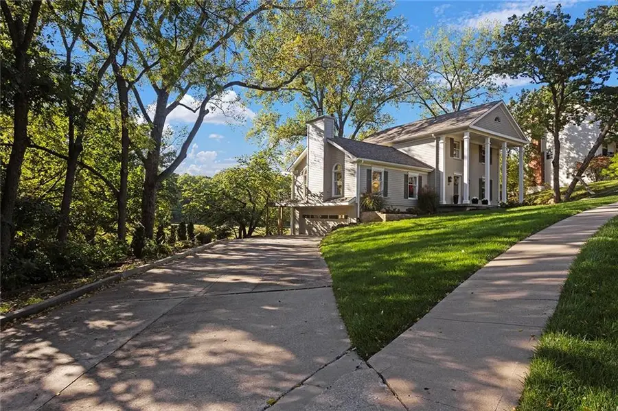 900 Wildbriar Drive, Liberty, MO 64068 - Image #2