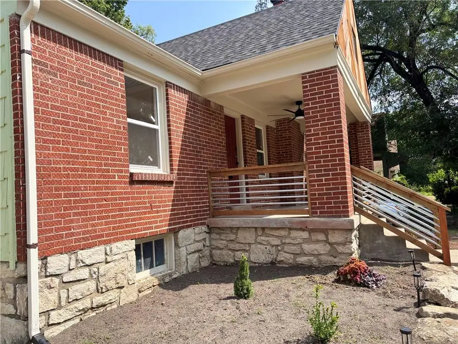 1150 E 75 Terrace, Kansas City, MO 64131 - Image #2