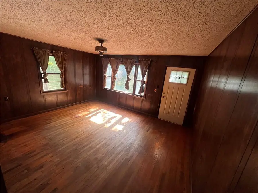 7102 E 55th Street, Kansas City, MO 64129 - Image #3