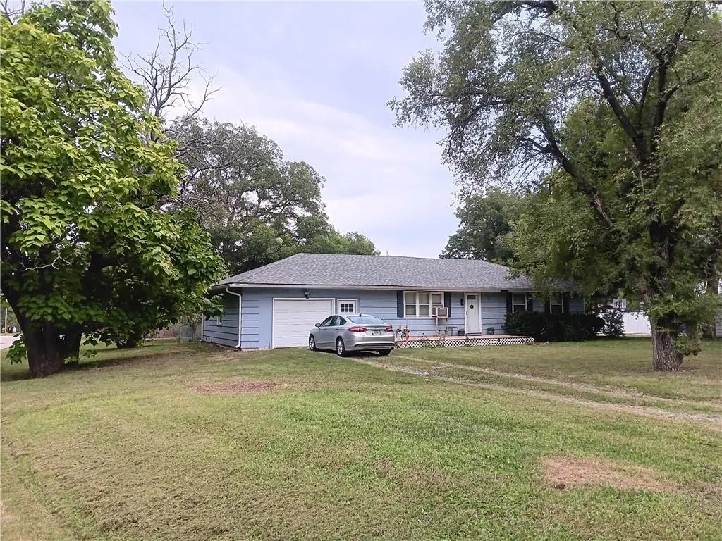 529 N 5th Street, Lacygne, KS 66040 - Image #1