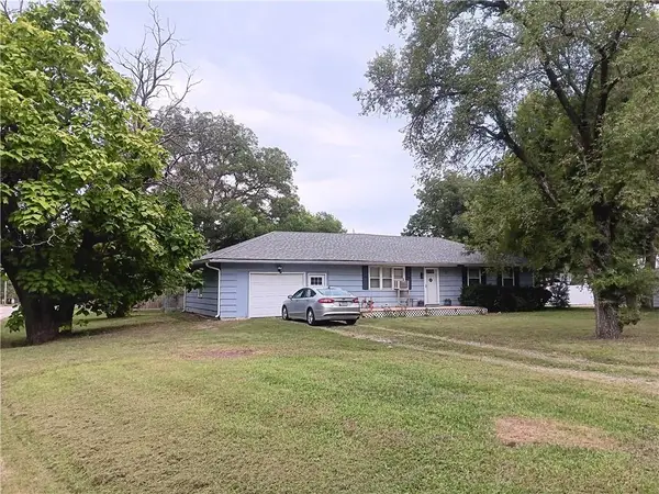 529 N 5th Street, Lacygne, KS 66040
