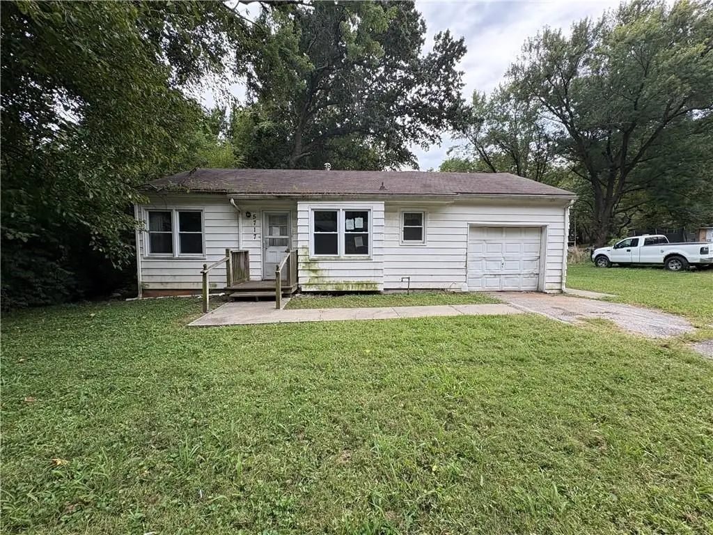 5717 Edith Avenue, Kansas City, KS 66104 - Image #1