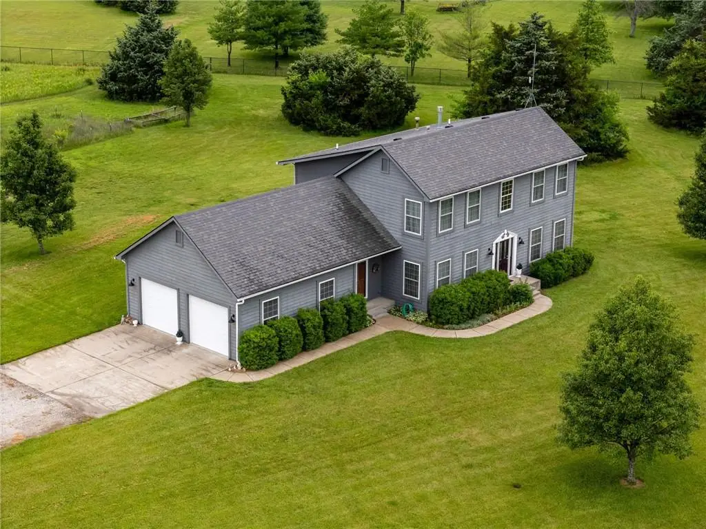 987 N 640th Road, Baldwin City, KS 66006 - Image #1