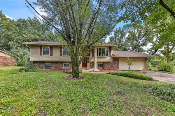 100 Meadow Lane, Coffeyville, KS 67337