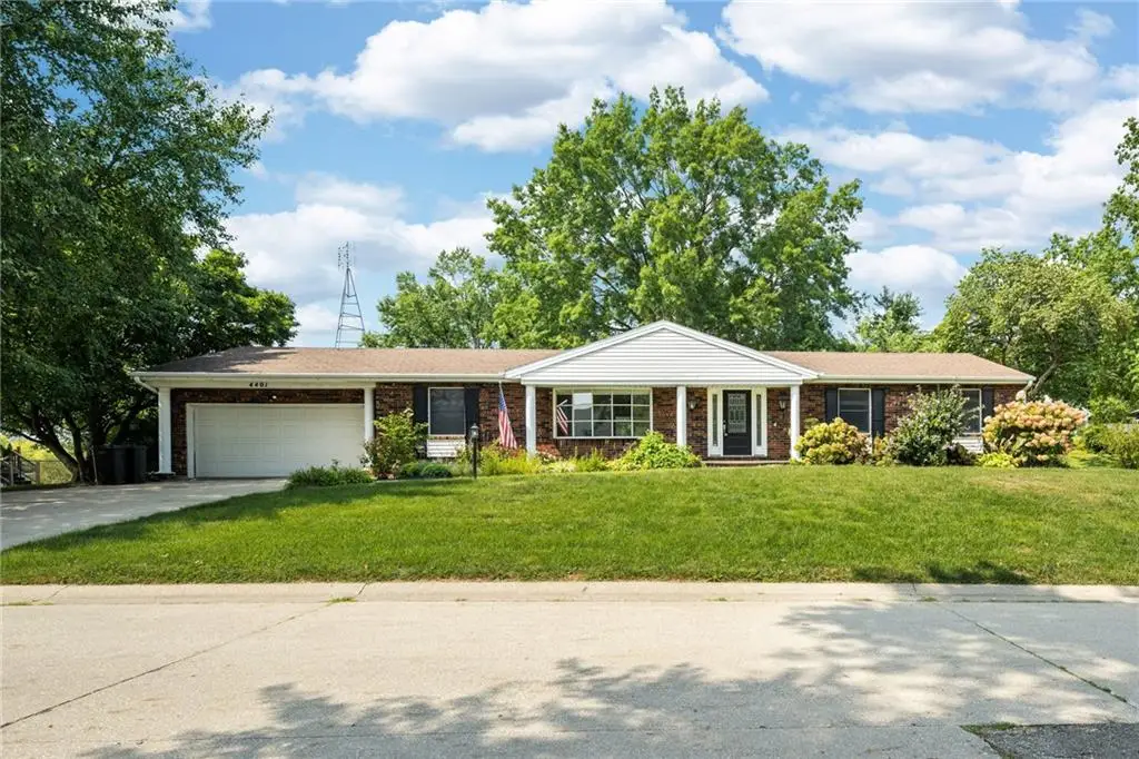 4401 S Stonecrest Circle, Saint Joseph, MO 64506 - Image #1