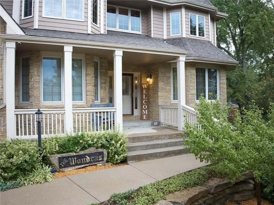 5204 Fox Chase Drive, Lawrence, KS 66049 - Image #2