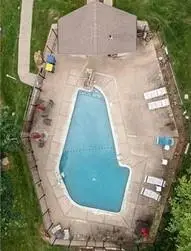 6521 W 49th Street, Mission, KS 66202