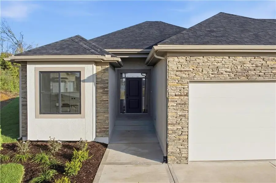 7900 SE Hoot Owl Street, Blue Springs, MO 64014 - Image #3