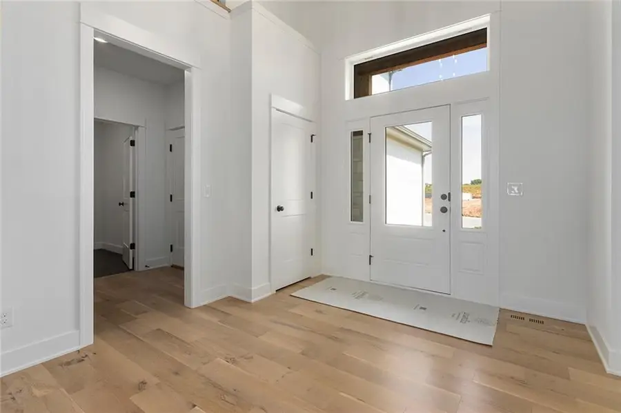 13703 Clover Court, Kearney, MO 64060 - Image #2