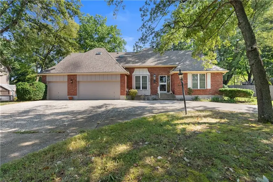 10308 E 81st Street, Raytown, MO 64138 - Image #2