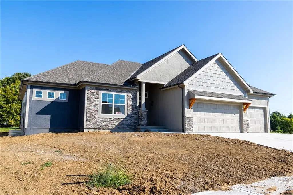 10437 N Highland Place, Kansas City, MO 64155 - Image #1